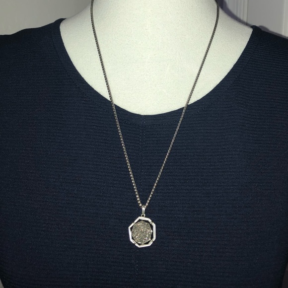 NEW! Kendra Scott Lizzie Drusy Necklace - Picture 2 of 5